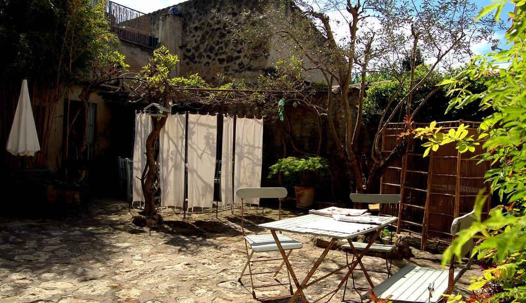 Ancienne Maison Des Gardes Lourmarin Pokój zdjęcie